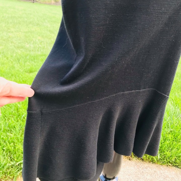 Black knit Elie Tahari trumpet dress - Picture 5 of 6